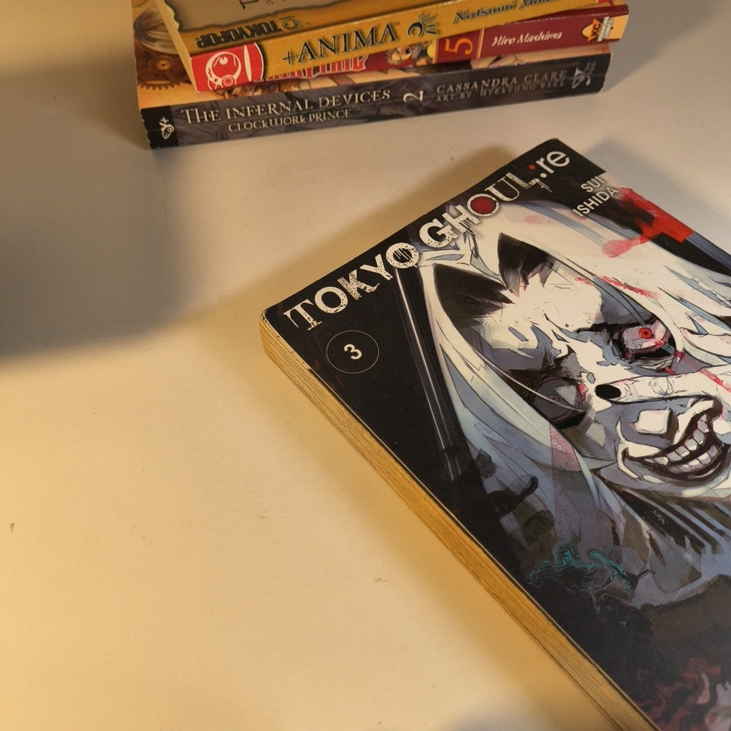 Manga Mixed Bundle — Lot of 7 | Good — photo 5